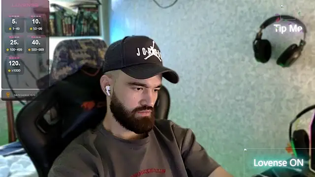 _Serious_Man webcam