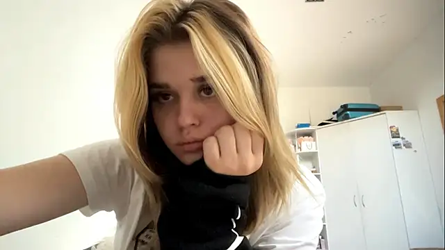 MiaRoika webcam