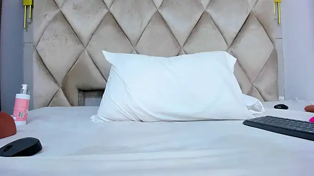 GabyParker_ webcam