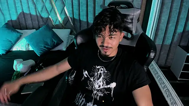 NicolaiKarav webcam