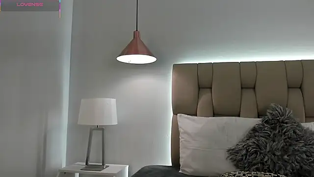 nela_moretti webcam