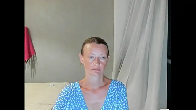 VelvetZara webcam