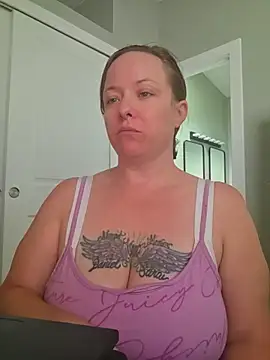 julimonroe webcam