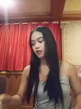 slutty_aki webcam