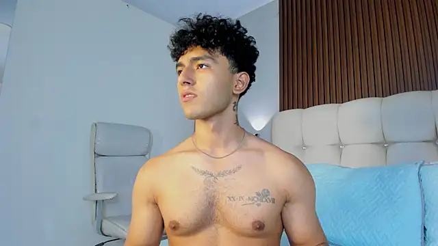 Kairoxxx_ live sex cam