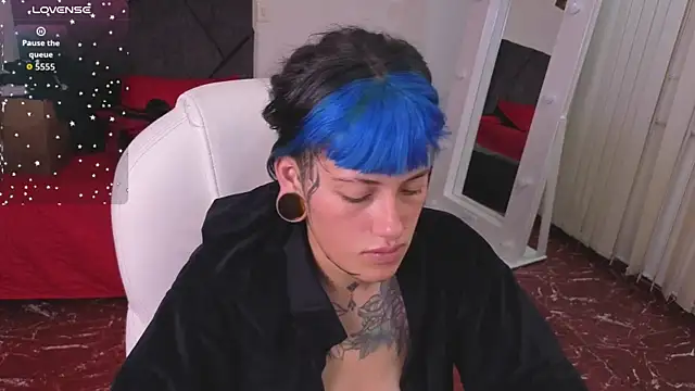 _sharlotte777 webcam