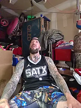 Beardedtattood webcam