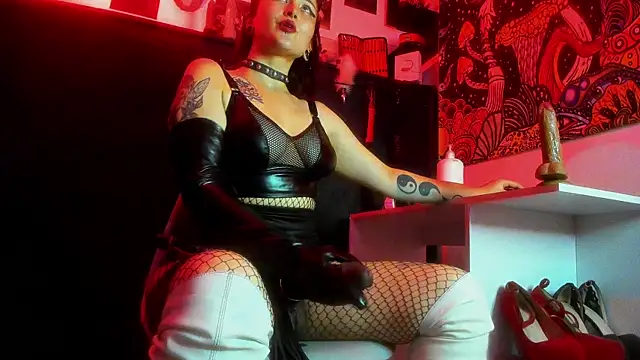 madame_ibby webcam