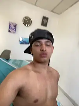 samxx_muscle webcam