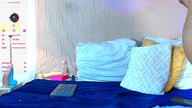 MaicolParker_ live cam on StripChat