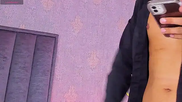Alejandroo_Montenegro webcam