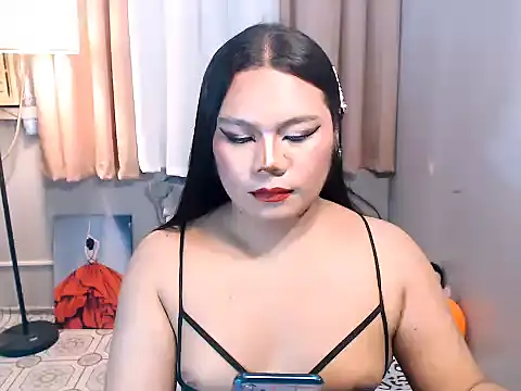 TSbrianaHugeCock webcam