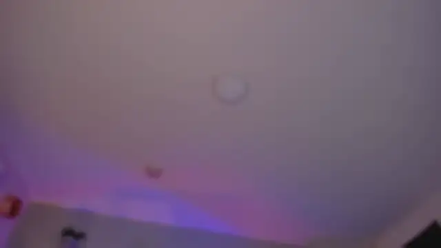 YariRose live cam on StripChat