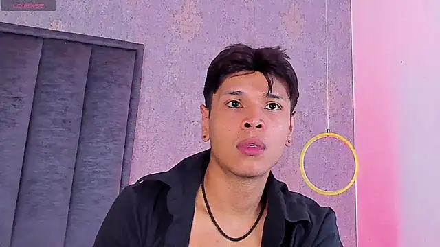 Alejandroo_Montenegro webcam