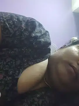 yamini1431 live cam