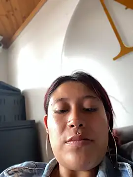 Mely_pinkk webcam
