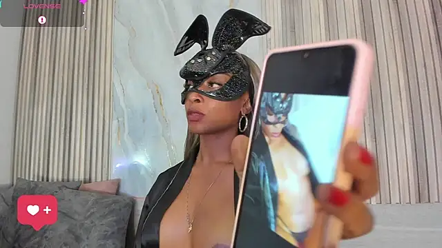 BriannaChelsea webcam