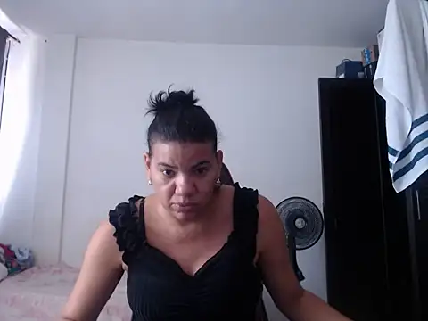 Adriana_0312 webcam