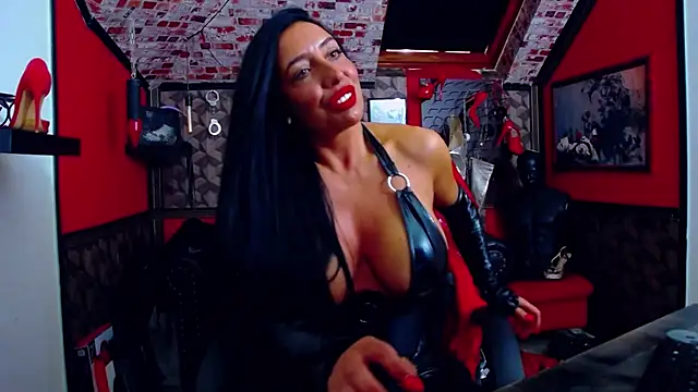 DommeBellatrix webcam