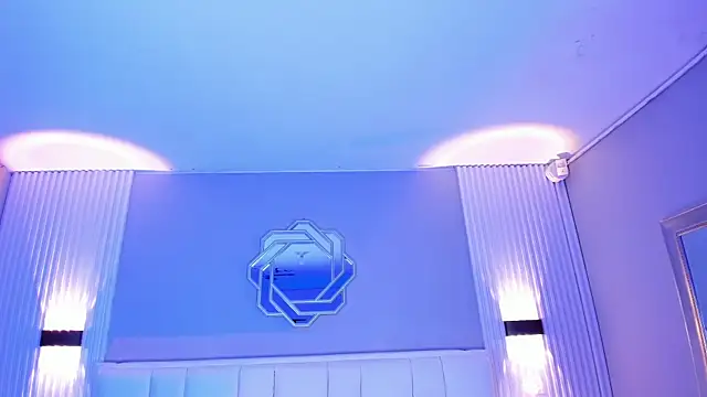 NanaOsaky webcam