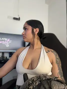 Isabella-Teen webcam