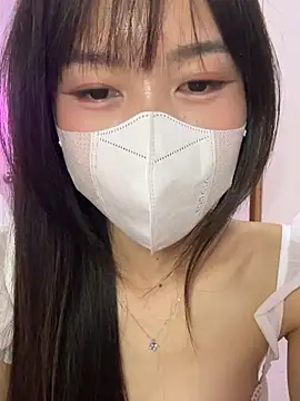 Lov3lily webcam