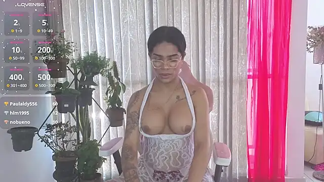 Queen_Morena webcam