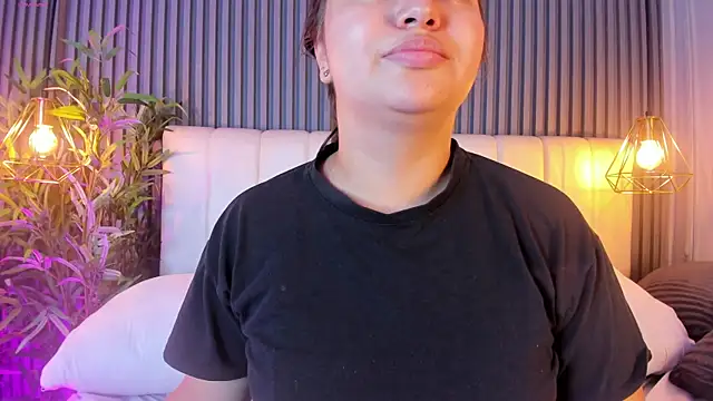 AnaisClark webcam