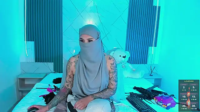 Nayla-Mouna webcam