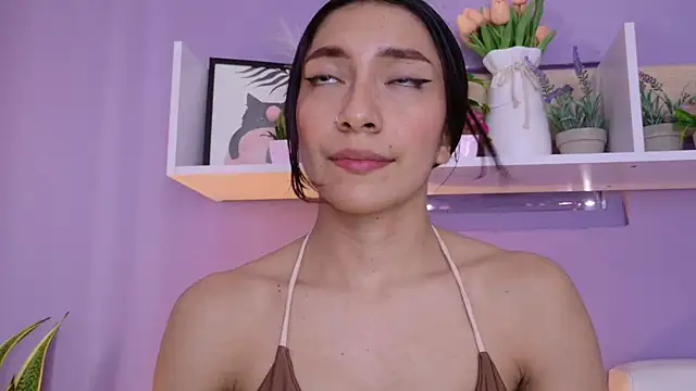 Pauline_Peach webcam