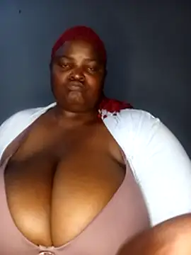 ChubbyLucia webcam