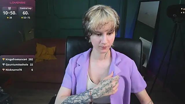 Senpai_Sins webcam