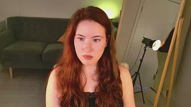 ChloeAster webcam