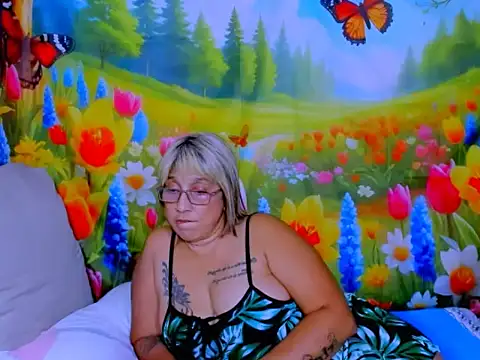 indianroxy webcam