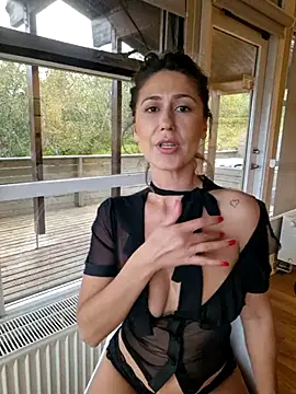 CelynaRoss webcam