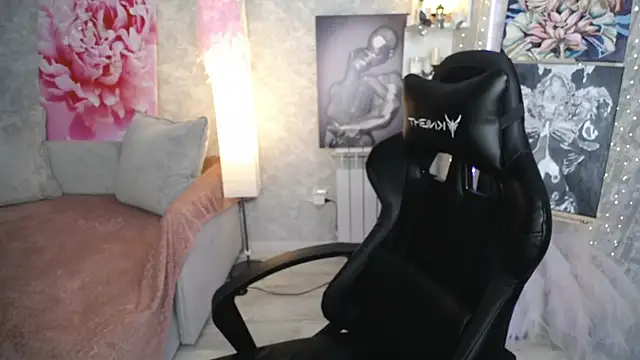 NickyAdamidi webcam