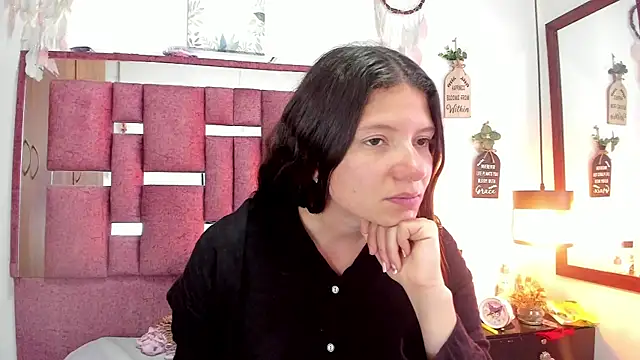 sofy_bonnet1 webcam