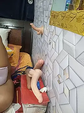 tina8th live cam on StripChat