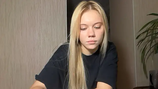 Glamorforyou live cam on StripChat