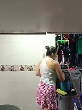 maynor_1998 (F milf) - I want to fuck a cucumber 🍆💦🔥