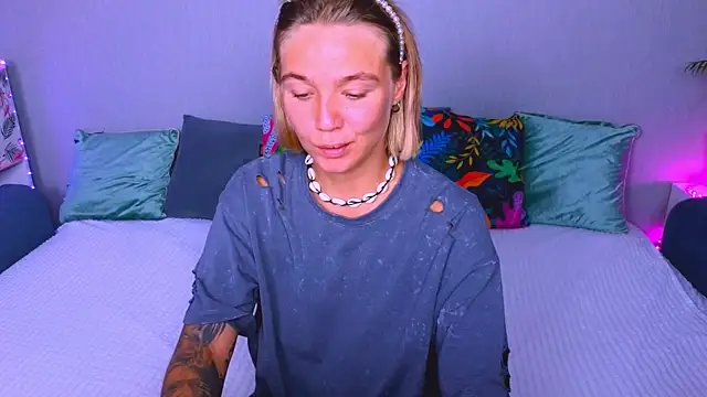 karen_morris (F young) - Topless