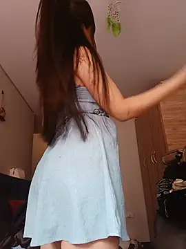 Clara_Belle live cam on StripChat