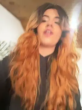 NikkiNix webcam