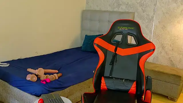 emy_0 webcam
