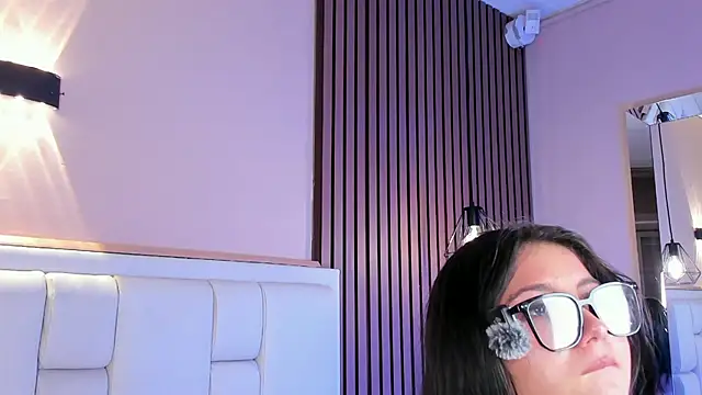 AvyMilton webcam