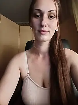 LunaCrystall webcam