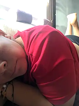 CurvyMilen webcam