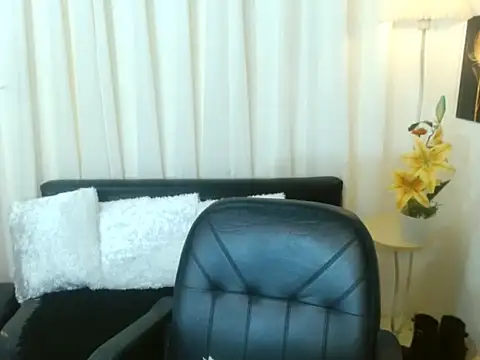 ScarletteSavanah webcam