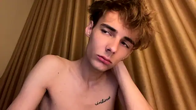YourLucius webcam