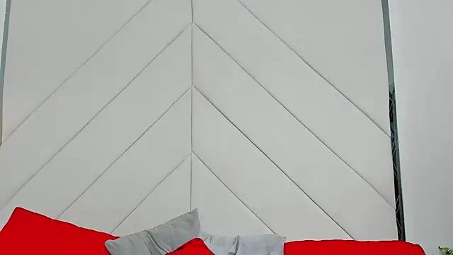 Logan_WolfJS webcam